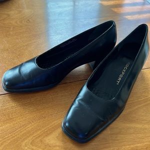 Rockport Women’s Black Leather Pumps Size US9